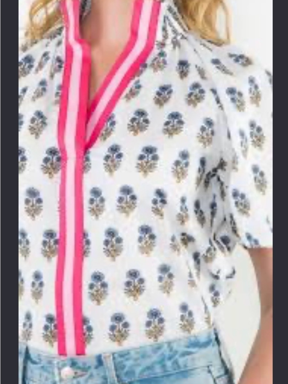 THML Gracie Blue Blouse retails $94 send Medium excellent condition